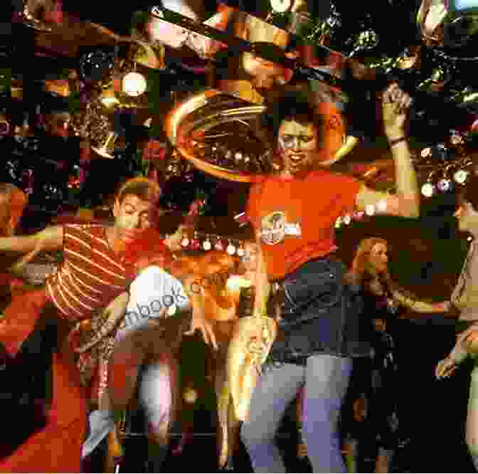Image Of People Dancing At A 1970s Disco The Pop Music Quiz